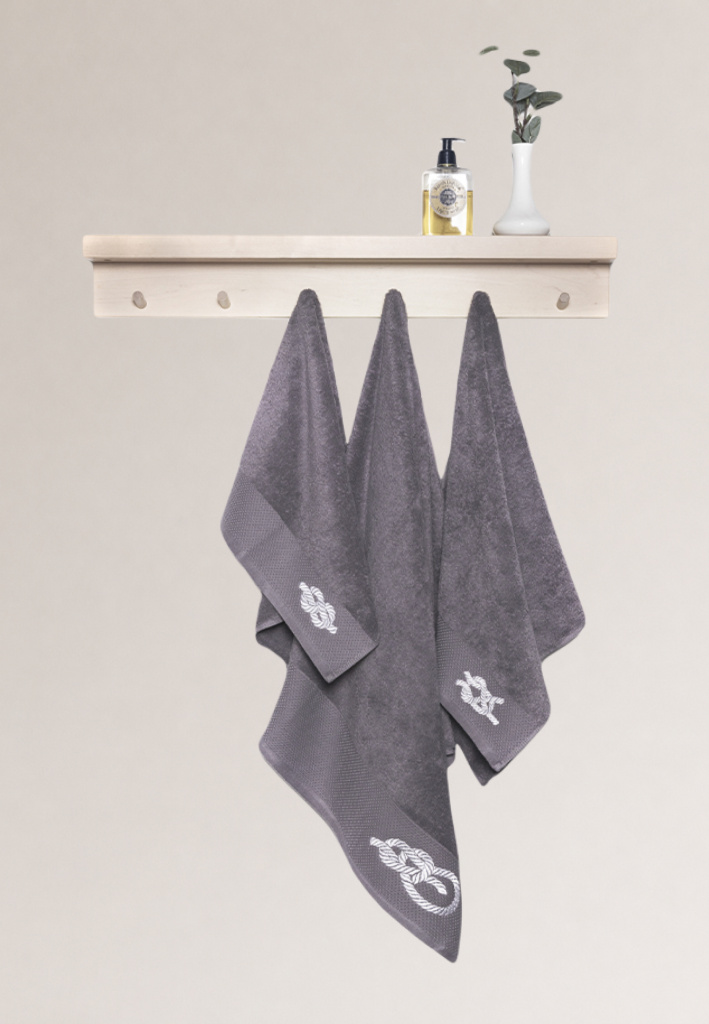 Набор махровых полотенец Антрацит с вышивкой Верфь