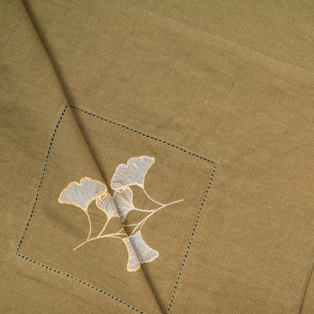 Скатерть столовая с вышивкой Fan flower