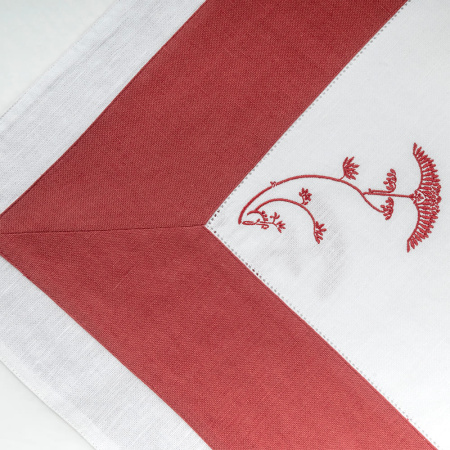 Скатерть столовая с вышивкой Ар Нуво