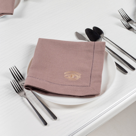 Набор салфеток столовых с вышивкой Smoky mistery