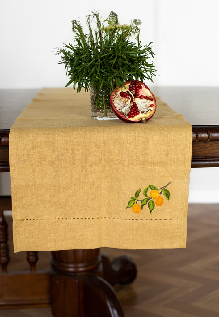 Дорожка столовая lin/cotton с вышивкой Apricot garden