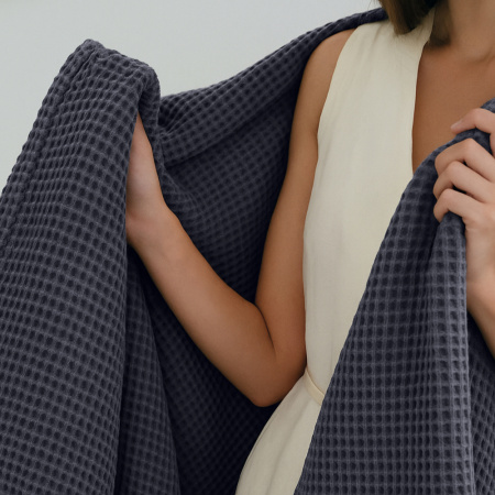 Плед вафельный Графит с вышивкой BH